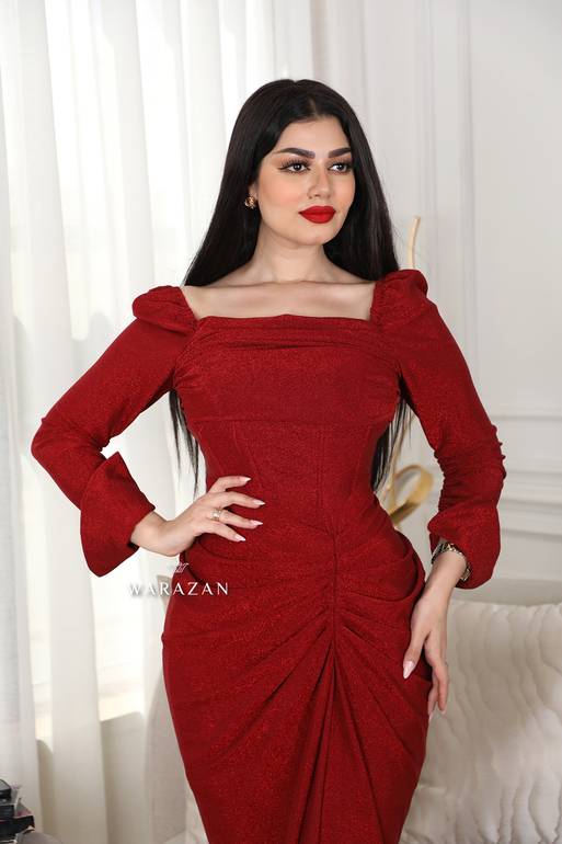 فستان سهرة ناعم ماسك جميل بقصة من الخصر