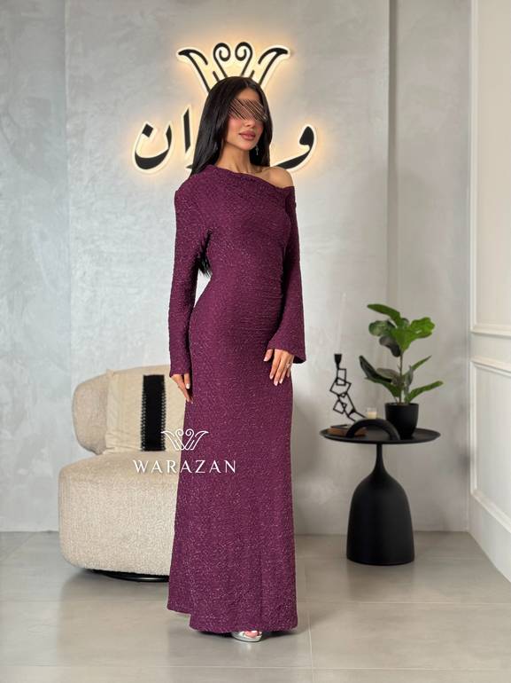 فستان ناعم مجسم بكسرات عند الخصر