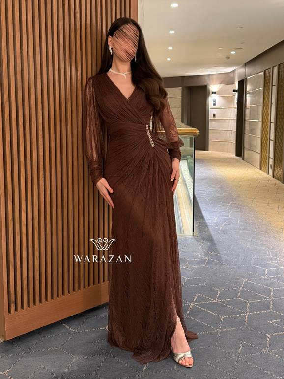 فستان سهرة انيق بكرستال من الخصر