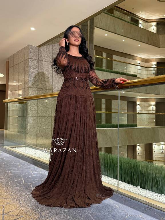 فساتين سهرة ملكي دانتيل وترتر فخم 
