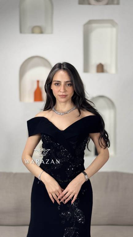 فستان سهرة بقصة صدر و كرستال اسود