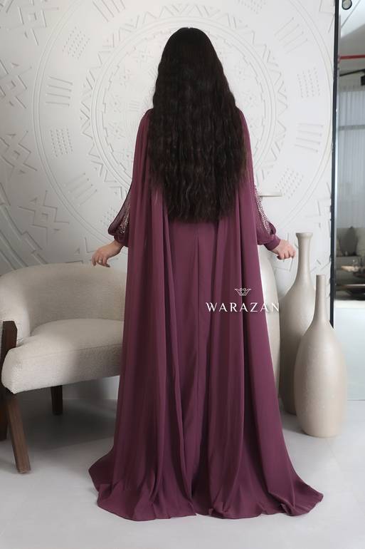 فستان سهرة ناعم راقي بحزام من الخصر 