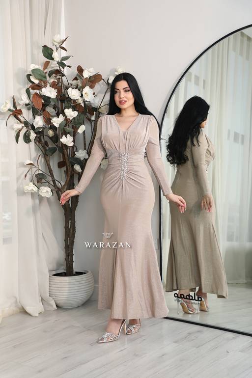 فستان سهرة ناعم بكرستال من الخصر 