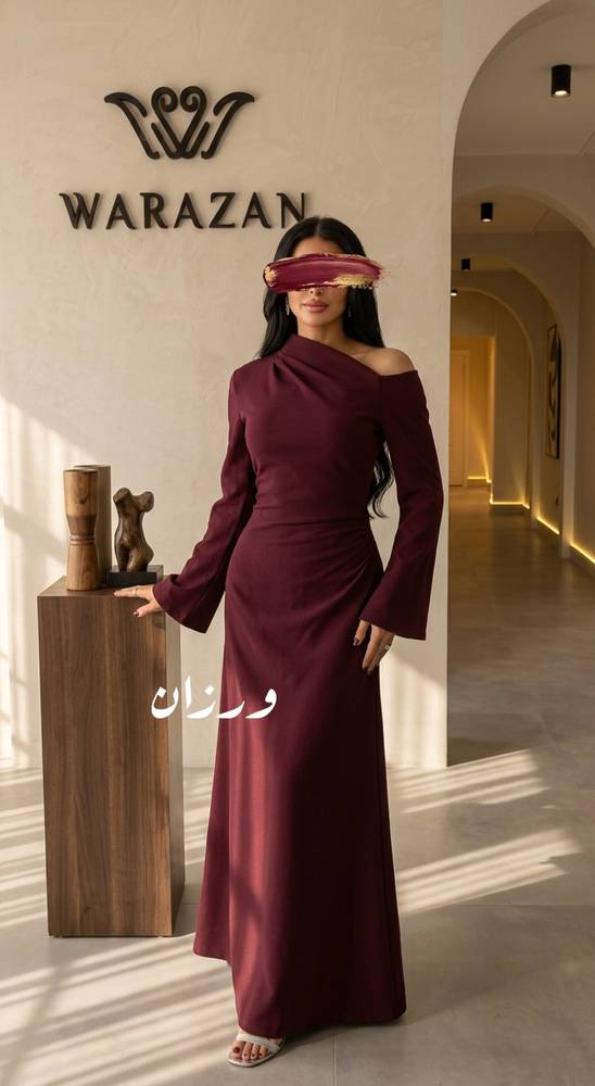 فستان ناعم بستايل فتحه من الكتف 