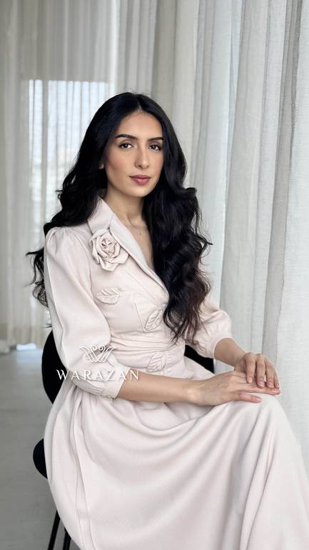 فستان ناعم بتوريده من الكتف 