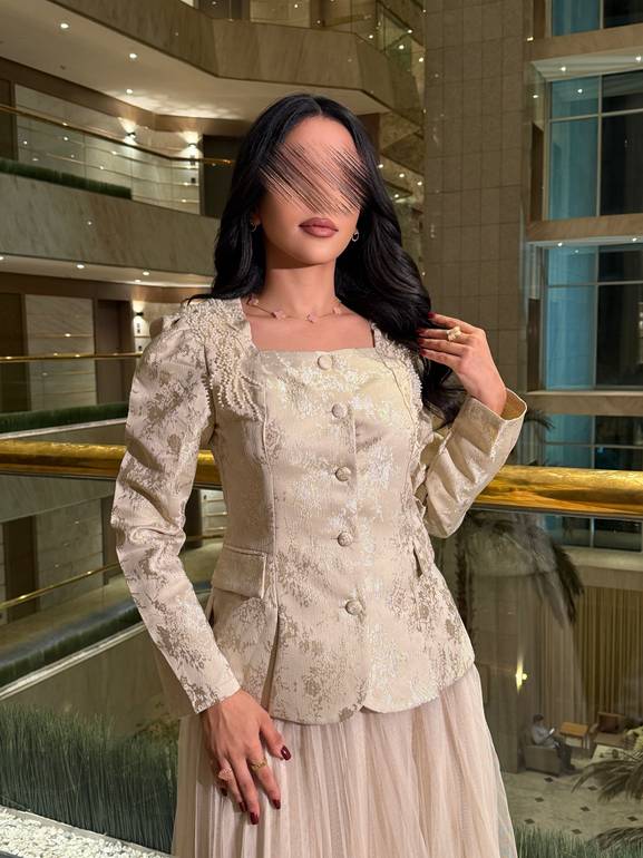 طقم انيق بتدخيلة لول 