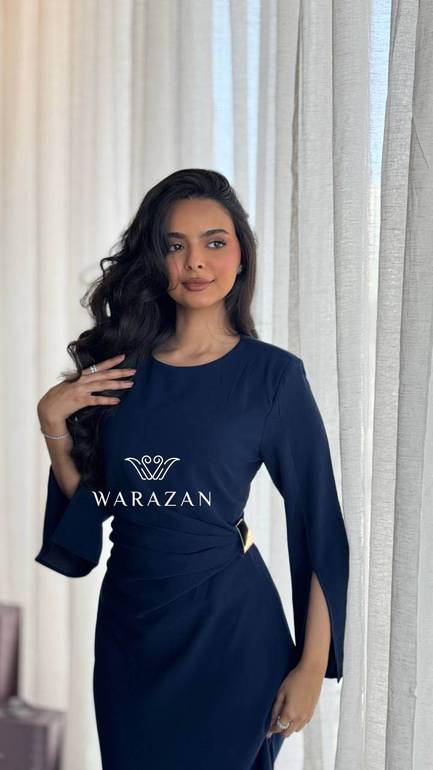 فستان سهرة ناعم بمسكه من الخصر