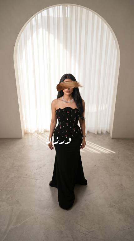 فستان اسود اوف شولدر