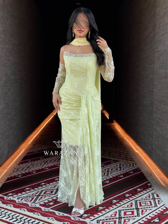 فستان سهرة راقي مع شال