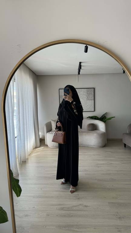 عباية لايام العيد بتطريز يدوي 