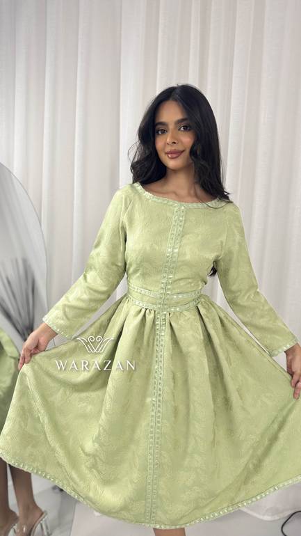 فستان ميد ناعم بتشجيرة انيقه 