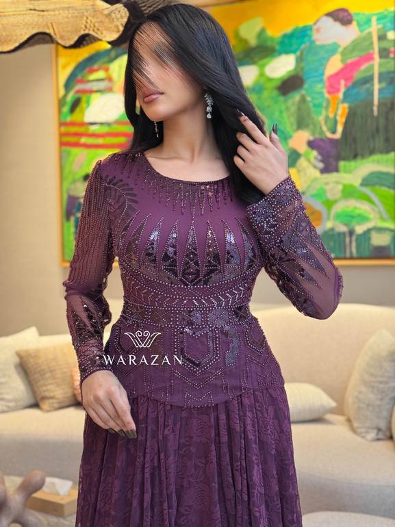 فساتين سهرة ملكي دانتيل وترتر فخم 