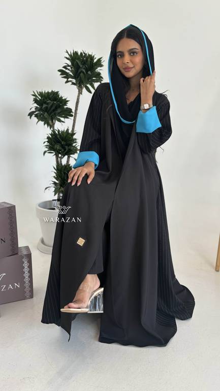عباية كاجول بتدخيلة لون سماوي من الكم 