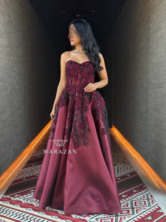 فساتين سهرة راقية بتصميم مميز