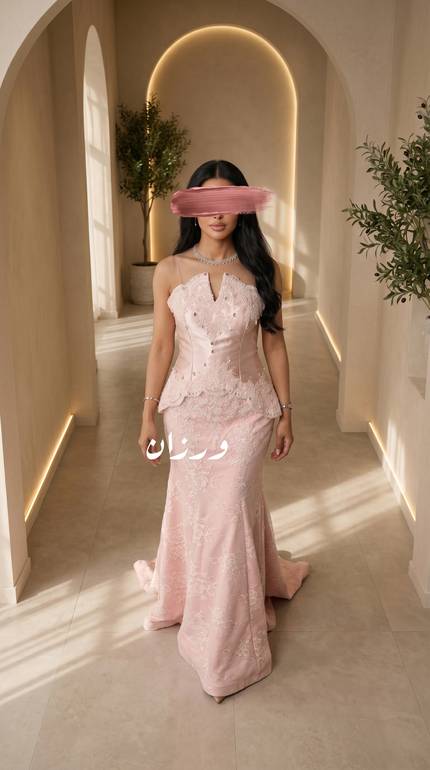 فستان سهرة وردي ميرميد بتطريز دانتيل فاخر