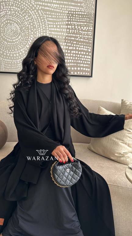 عباية سادة عملية للدوامات الرسمية والعيد