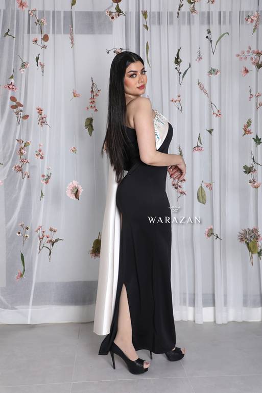 فستان سهرة طويل أسود ماسك مع شال أبيض