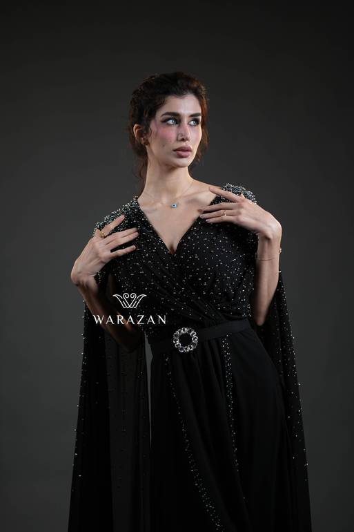 فستان سهرة ناعم بحزام من الخصر وألوان مختلفة