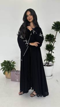 عباية للمناسبات بتطريز شك من الكم 