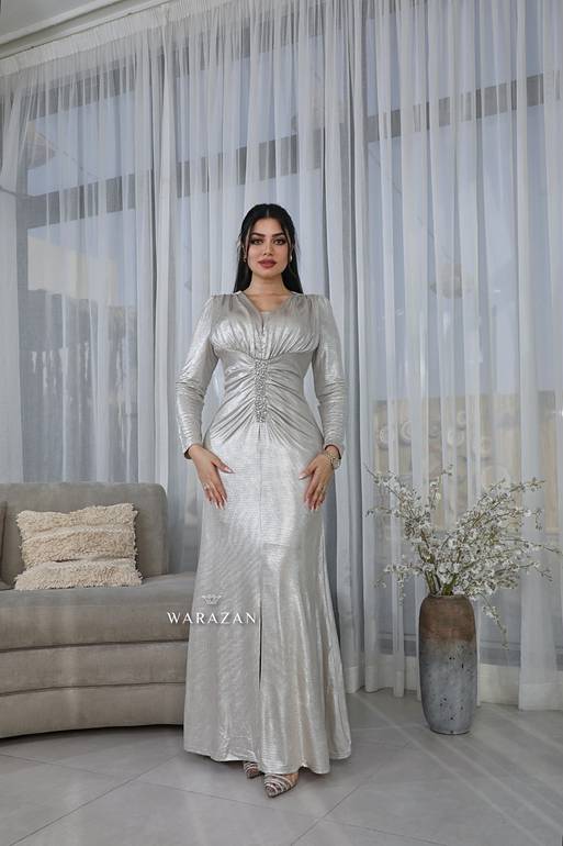 فستان سهرة انيق بكرستال من الخصر