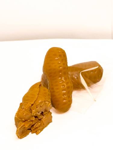 شوكليت بلجيكي على شكل فول سوداني