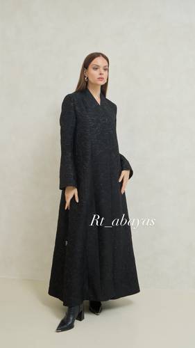 عباية سوداء فاخرة Rt 98