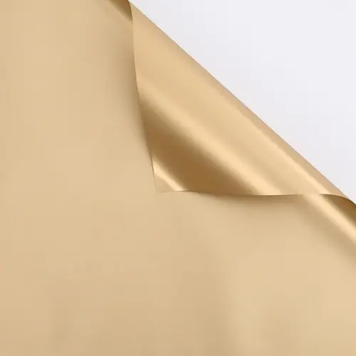 تغليف بلاستيك ذهبي