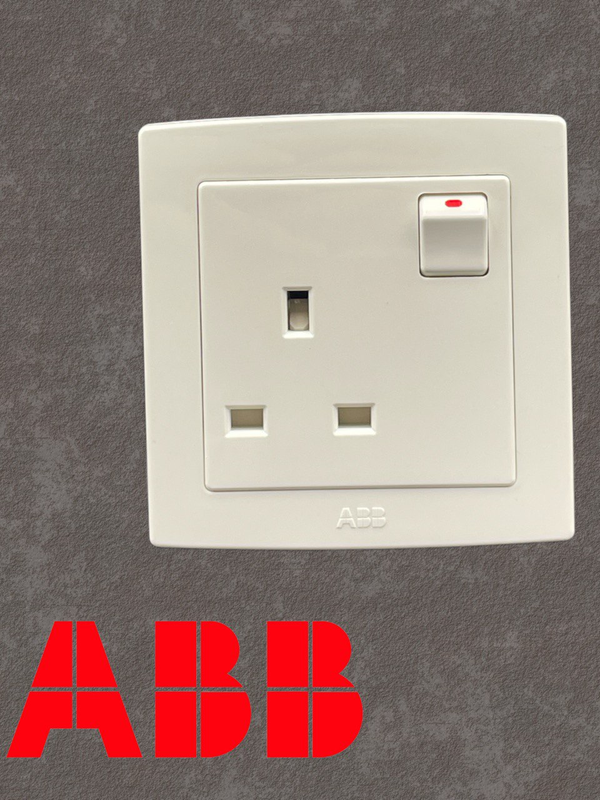 فيش 13 امبير مع مفتاح كلاسك ABB