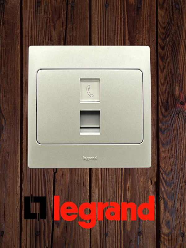 فيش تلفون فضي Legrand