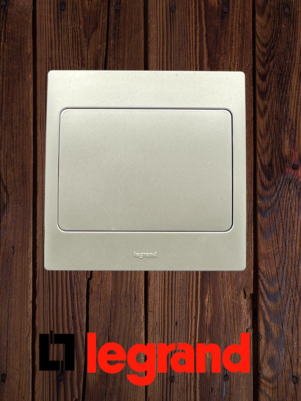 7×7 Silver Cover Legrand