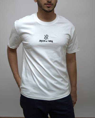 ROLDN & VERA Essential Logo T-Shirt – قميص قطن معالج بتصميم فاخر