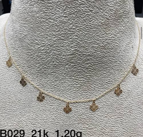 عقد ذهب عيار 21