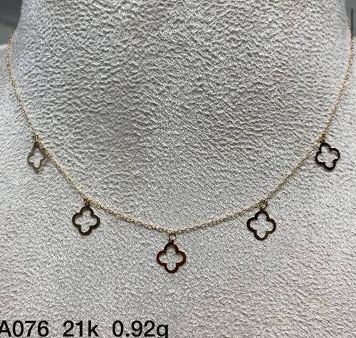 عقد ذهب عيار 21