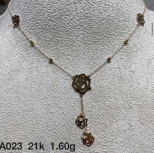 عقد ذهب عيار 21