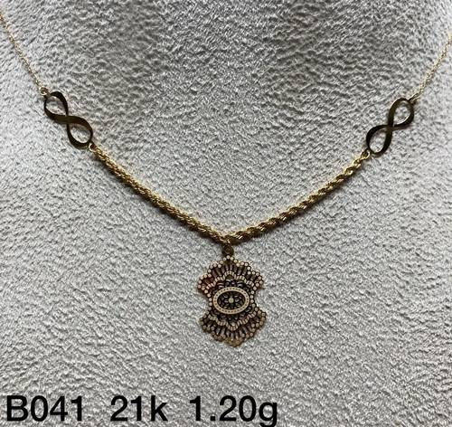 عقد ذهب عيار 21
