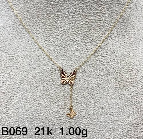 عقد ذهب عيار 21