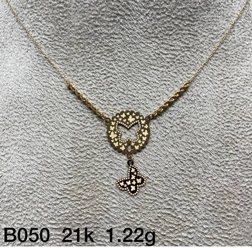 عقد ذهب عيار 21