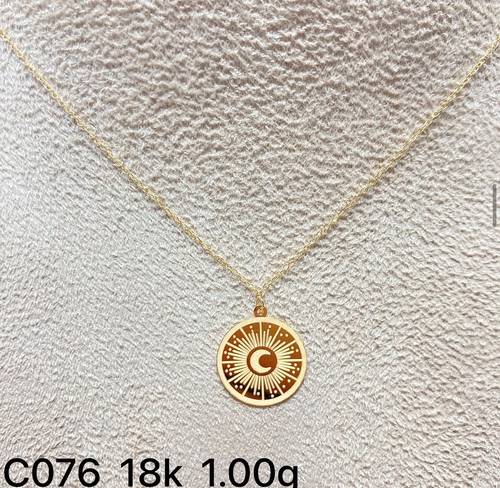 عقد ذهب عيار 18