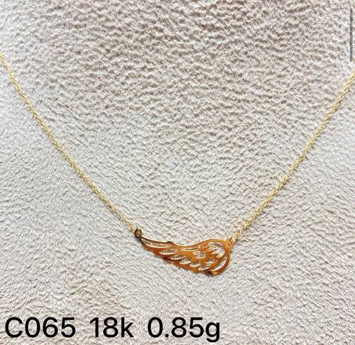 عقد ذهب عيار 18