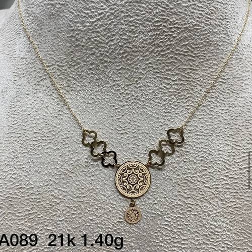 عقد ذهب عيار 21