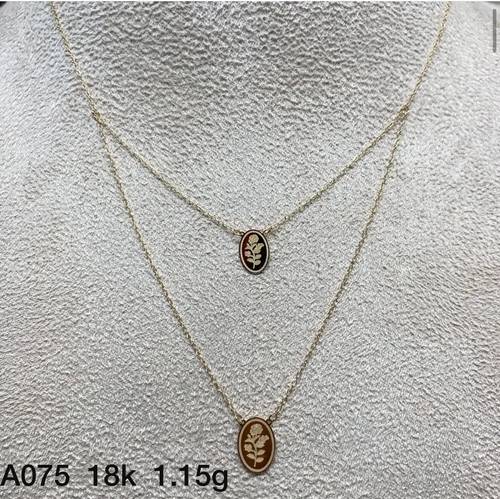 عقد ذهب عيار 18