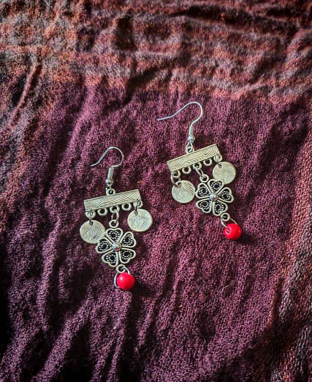 Silver colored flower earrings