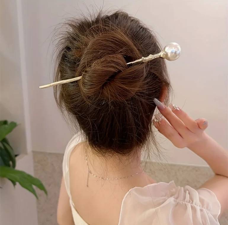 Pearl Hairpin