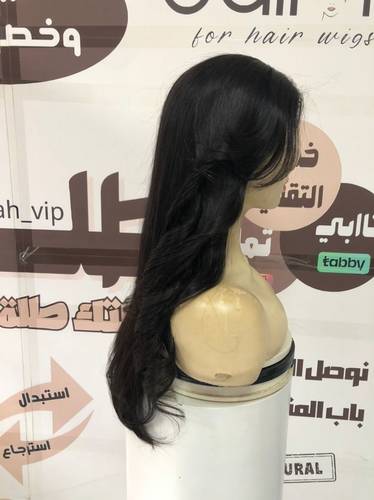 باروكة شعر طبيعي طول 22 انش كثافه 200 اللون اسود طبيعي جذور اماميه بالكامل