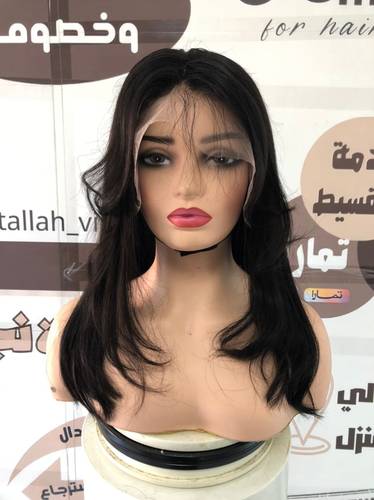 باروكة شعر طبيعي طول 16 انش كثافه 180 قصه مدرجة اللون اسود طبيعي 