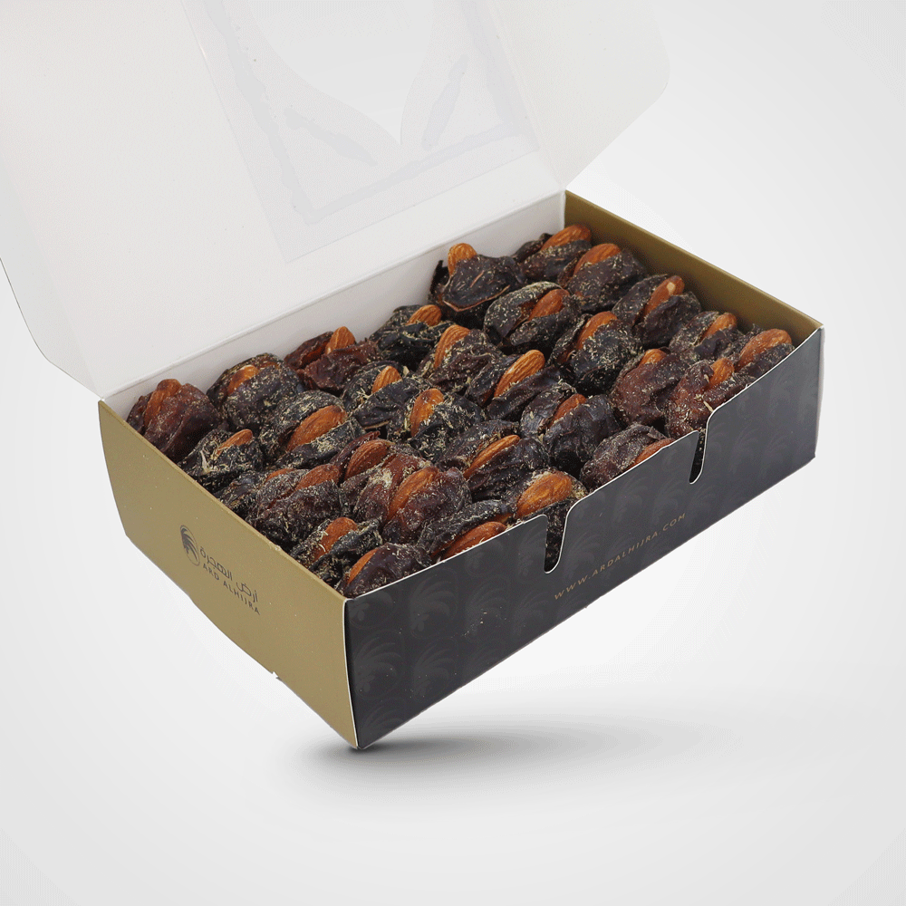 Medina Ajwa dates with almonds and cardamom