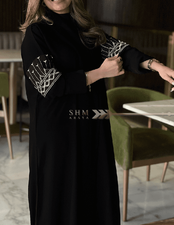عباية بكلفة ذهبي