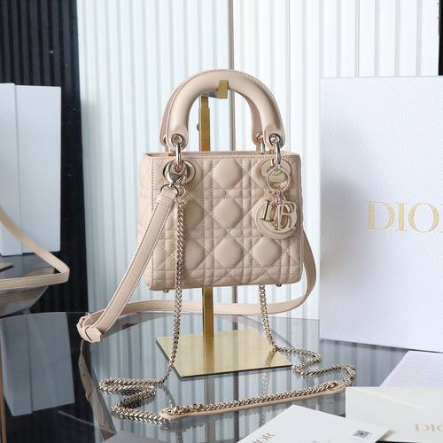 Dior-Mirror Quality