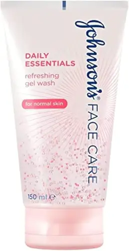 Johnson's Daily Essentials Gentle Facial Wash & Scrub - 150ml