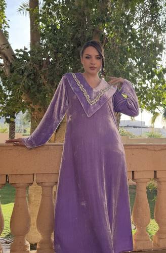 جلابيه قماش مخمل طبيعي 100%‏ لون بنفسجي فاتح مع شك كرستال